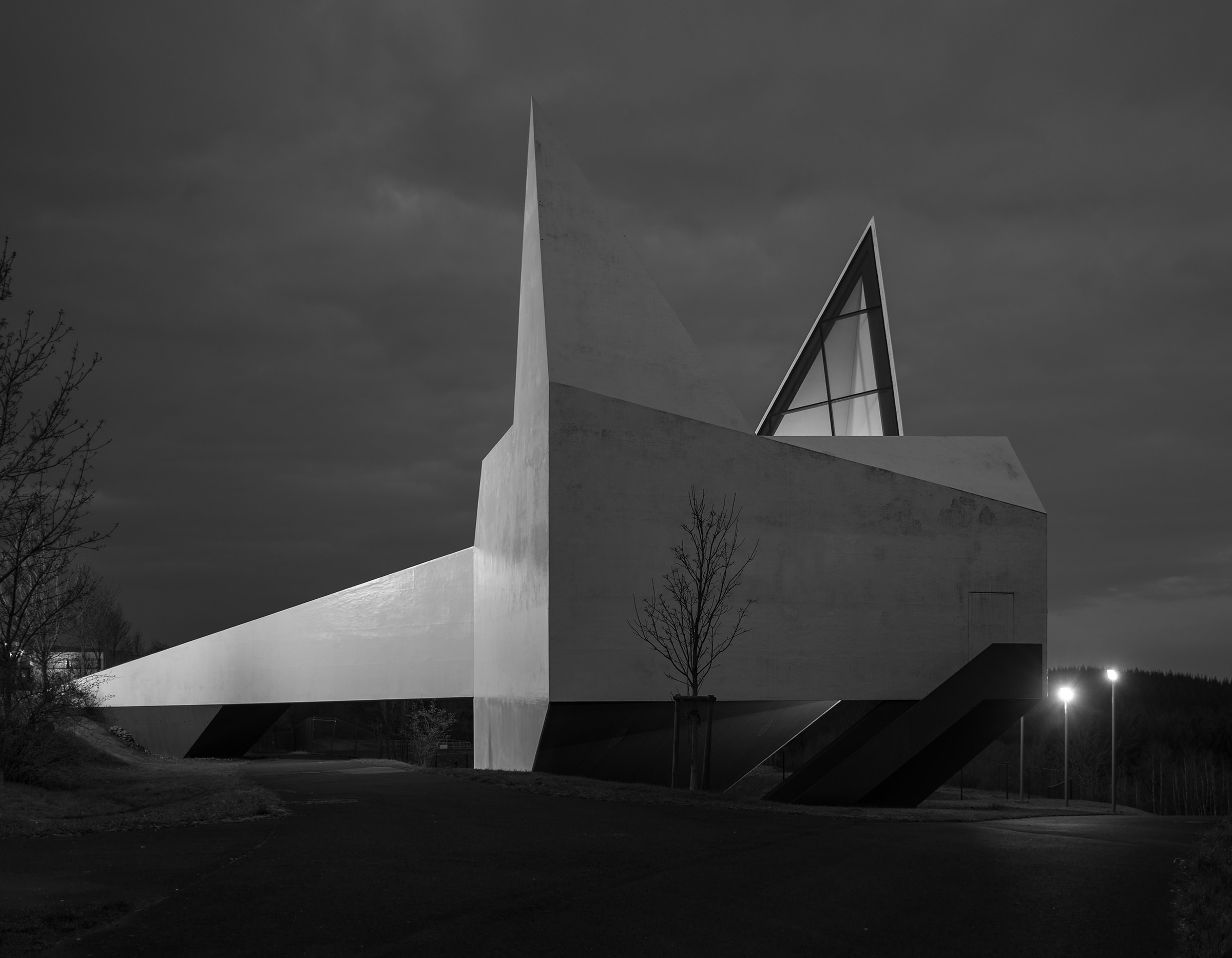 Autobahnkirche Siegerland in Wilnsdorf von schneider+schumacher, fotografiert von Marco Maria Dresen